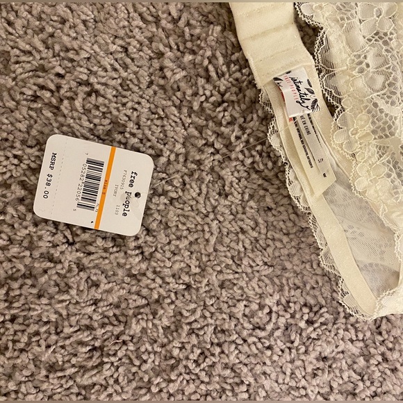 Free People lace halter bralette - ivory - Picture 3 of 4